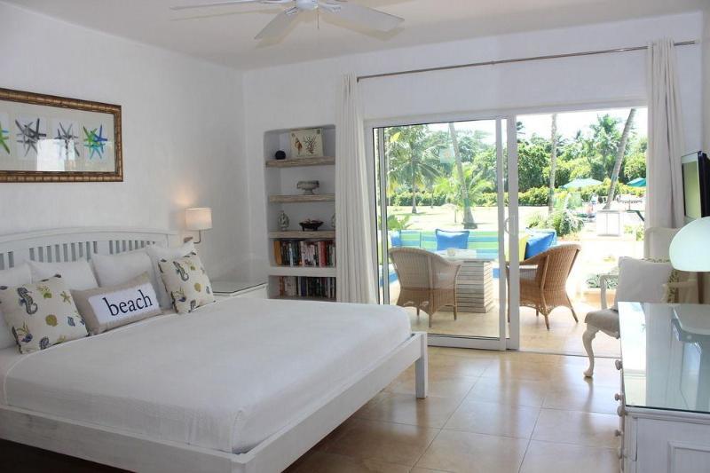 Glitter Bay Hotel Porters Ngoại thất bức ảnh